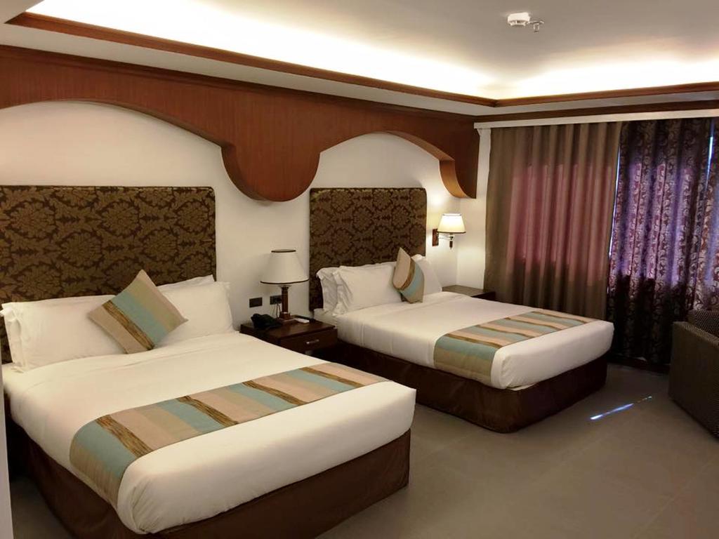 The Pepperland Hotel 레가스피 외부 사진