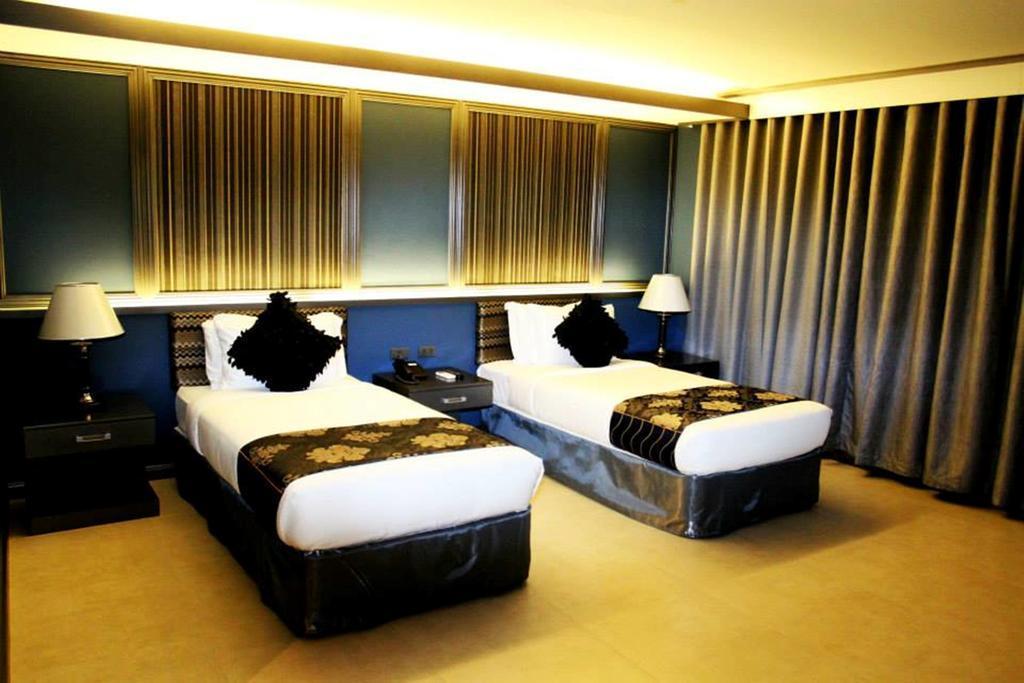 The Pepperland Hotel 레가스피 외부 사진
